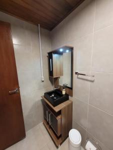 Koupelna v ubytování Invernada Blessmann - quarto 1