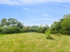 O grădină în afara Holiday Home Bruno - 400m from the sea by Interhome