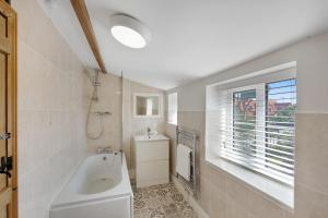 Vannituba majutusasutuses Seven Space - Pilgrims Rest, Cottage in Bacton