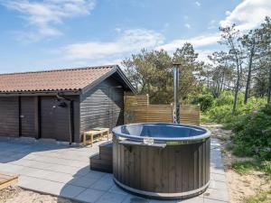 Фотография из галереи Holiday Home Tilda - 900m from the sea by Interhome в городе Bjerregård