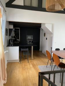 Η κουζίνα ή μικρή κουζίνα στο Maison Carnac plage