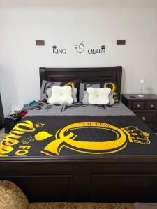 Gallery image of King and Queen in Staten Island