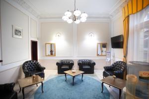 TV a/nebo společenská místnost v ubytování Hotel Ester