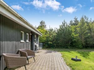 Κήπος έξω από το Holiday Home Ane - 800m from the sea by Interhome +20 φωτογραφίες