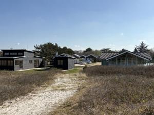 Store FugledeにあるHoliday Home Saija - 100m from the sea by Interhomeの浜辺の一軒家