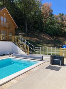 Bešenovački PrnjavorにあるFruškogorske Vile Lončarのギャラリーの写真 +105枚の写真