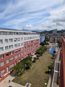 Afbeelding uit fotogalerij van Apartamento Carmen y Adolfo in Laredo +21 foto's