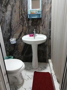 Ένα μπάνιο στο Guest House "Asia"