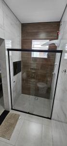 Phòng tắm tại kitnet 3 paulista Douglas · Loft 3 Espaço Inteiro em Frente ao PQ Ecológico