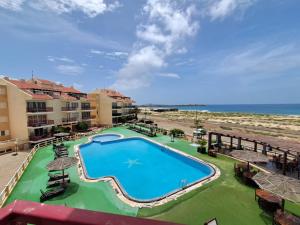 an image of a swimming pool at a resort at Boa Vista BriMar Holidays, apartamento with pool in Rabil
