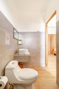 Ένα μπάνιο στο Casa Caiman, Wifi rapido a 5 minutos de Puerto Viejo