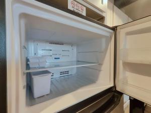 Η κουζίνα ή μικρή κουζίνα στο Studio Apt Near Temple Unit with Free Parking for Extended Stays +22 φωτογραφίες