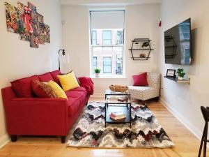 Posezení v ubytování Old City Apartment with Full Kitchen