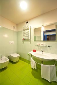Koupelna v ubytování Ibis Styles Parma Toscanini