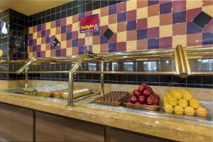 Gallery image of Best Western Plus Park Place Inn - Mini Suites in Anaheim +48 photos