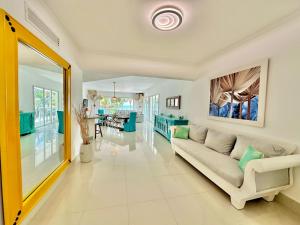 Χώρος καθιστικού στο Sea Winds Cabarete