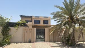 Budova, kde se vila nachází