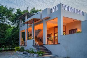 صورة لـ The Medona - A Peaceful Farmstay في Thūr