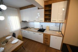 Gallery image of Cristal Palace Suites 004 in Kragujevac