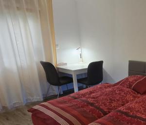 Кровать или кровати в номере Gemütliches und komfortables Studio in Frankfurt +7 фотографий