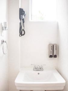 Φωτογραφία από το άλμπουμ του The Sea Front Inn σε Punta Gorda