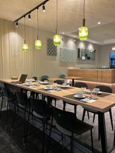 Οι επιχειρηματικές εγκαταστάσεις ή/και οι αίθουσες συνεδριάσεων στο Hotel Balfers