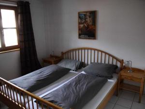 Katil atau katil-katil dalam bilik di Holiday apartment Karwendel