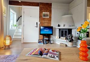 Dapur atau dapur kecil di Historic townhouse - 2 baths 3 floors 100 percent charm