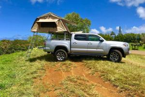 Galería fotográfica de Island Escape Plus Rooftop Camper Glamping Gear Included en Anahola