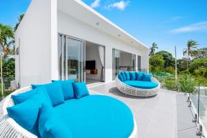 Posezení v ubytování Comfortable 3 bedroom Pool villa in Meanam
