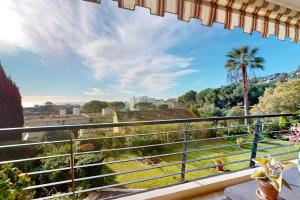 Balkón nebo terasa v ubytování Apartment T2 Golfe Juan PANORAMIC SEA VIEW + 6 fotografií