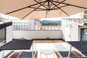 Balkoni atau teres di ROOMS DA VINCÈ Arte & Emozioni