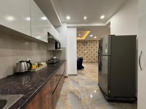 Dapur atau dapur kecil di Noori +35 gambar