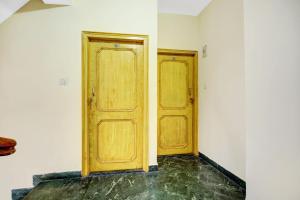 Fotografie z fotogalerie ubytování Hotel O Mall Road Kali-Bari Temple Formerly Basera v destinaci Šimla