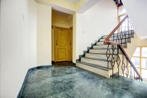 Fotografie z fotogalerie ubytování Hotel O Mall Road Kali-Bari Temple Formerly Basera v destinaci Šimla