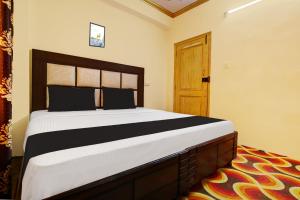 Fotografie z fotogalerie ubytování Hotel O Mall Road Kali-Bari Temple Formerly Basera v destinaci Šimla + 22 fotografií