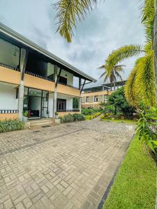 Zahrada ubytování Sunrise Palace Negombo + 48 fotografií
