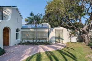 En have udenfor Casa Solana