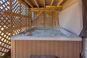 Φωτογραφία από το άλμπουμ του 5001 - Indebted By The Sea σε Avalon Bench