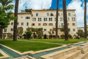 Κήπος έξω από το Andromeda's Charm Old-Jaffa Haven with Shelter by Sea N' Rent