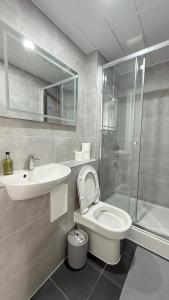 Φωτογραφία από το άλμπουμ του Armadillo Guest House- Adults Only στο Εδιμβούργο +68 φωτογραφίες