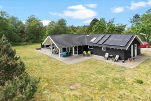 Budova, kde se prázdninový dům nachází