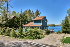 Gallery image of Dream Lakefront Escape + Beach/Ski/Golf near NYC in Highland Lakes