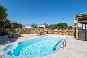 Bazén v ubytování K0135 Roundabout Resort - Oceanside, Pet Friendly, Pool, Hot Tub nebo v jeho okolí