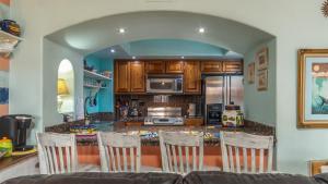 Η κουζίνα ή μικρή κουζίνα στο El Pueblo C1