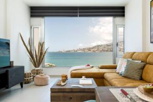 Gallery image of Aigue Marine Beachfront - Splendid View Chalets on Jounieh Bay in Al Bāţiyah