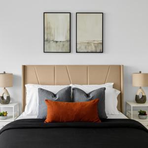 Katil atau katil-katil dalam bilik di Walk to Regions Field n Railroad Park 2BR +40 gambar
