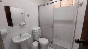 Koupelna v ubytování Samaná Hostal