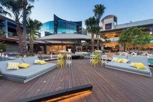 Billede fra billedgalleriet på Stylish Apt with Balcony Easy Access to Everywhere i Brisbane