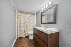 Fotografie z fotogalerie ubytování Stylish Modern and Spacious Unit in Glasgow v destinaci Glasgow